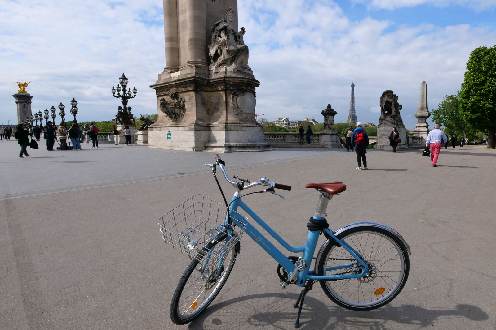 A TourYours classic bike at Pont Alexandre III